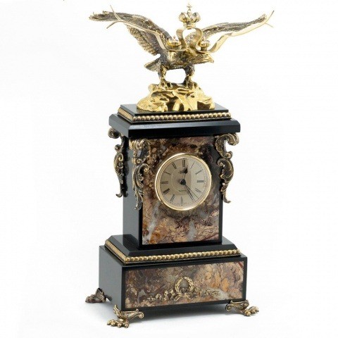 Классические часы из камня в гостиную, для камина "Двуглавый орел" яшма 005012