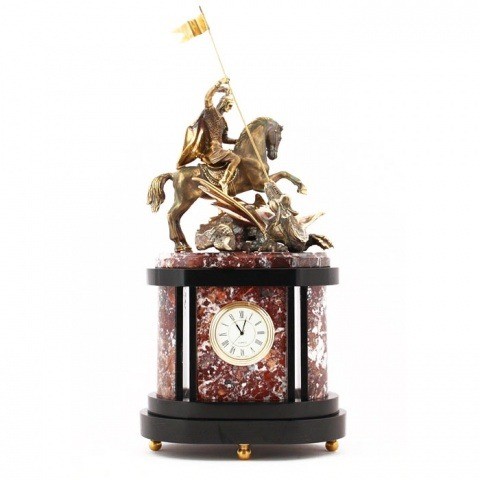 Классические часы каминные, в гостиную камень / бронза "Георгий Победоносец"  камень креноид 003110