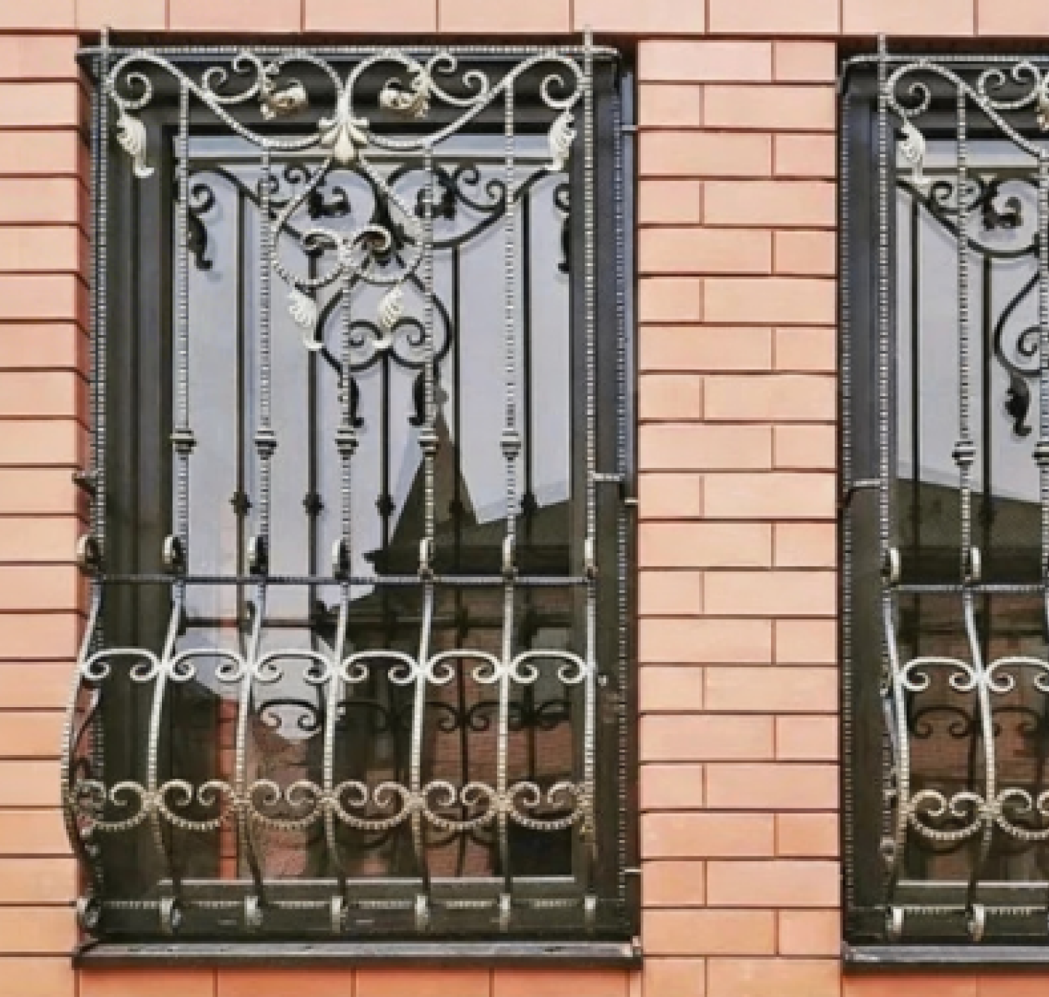 Кованые решетки на окна