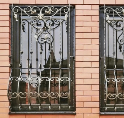 Кованые решетки на окна
