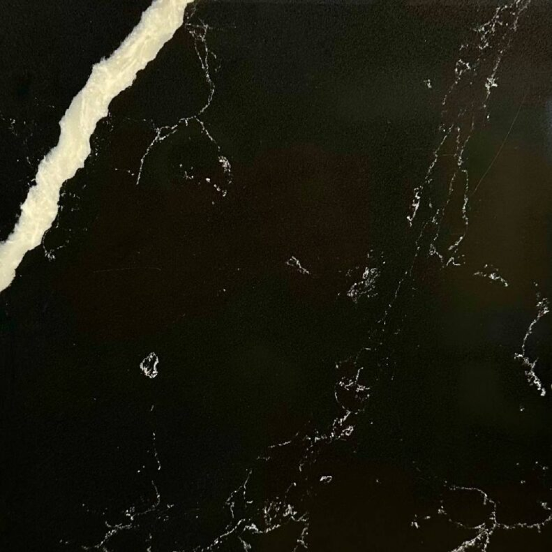 Неро Маркино (Nero Marquina Quartz)