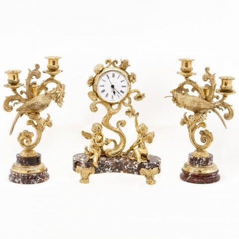 Классические часы из бронзы и камнем с 2 канделябрами  для гостиной "Колибри", креноид 003571